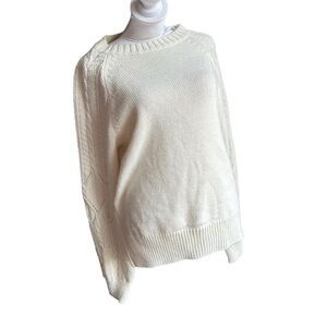 Chic Cream Women's Crew Neck Sweater